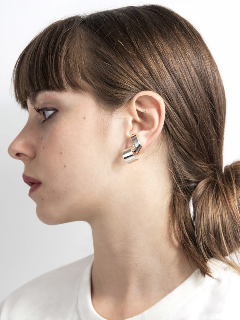Lepic earring silver