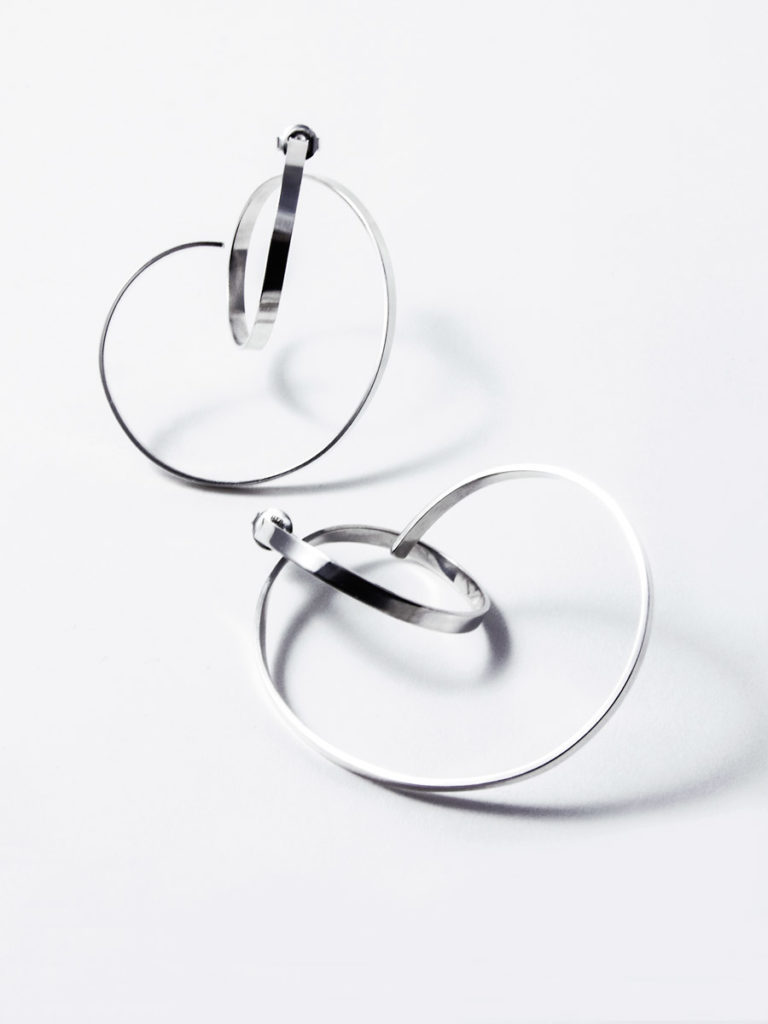 Isa earrings silver