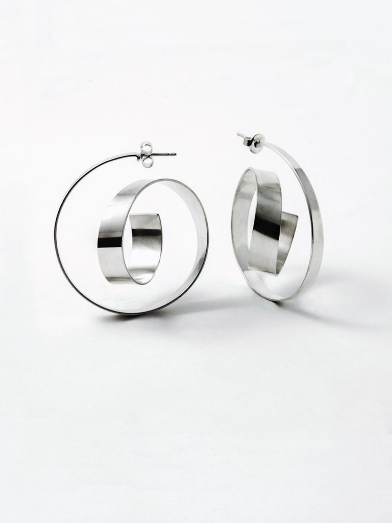 Montaigne earrings silver