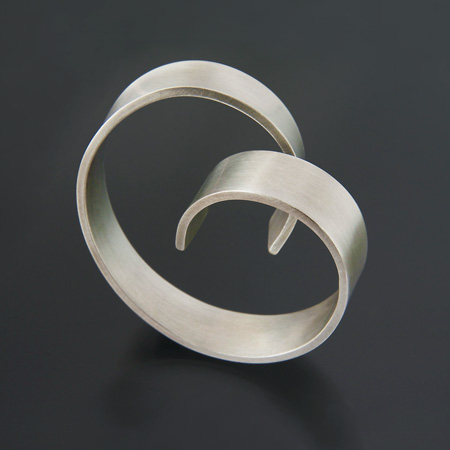 Heart ring silver